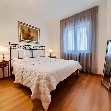Marconi 5d Studio, A 2 Min Duomo, Self Check-in, Wi-fi Rum i privatbostad *